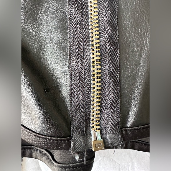 HALLOWEEN CHARLOTTE RUSSE SIZE L FAUX LEATHER CORSET WITH ZIPPER BACK - Picture 3 of 5